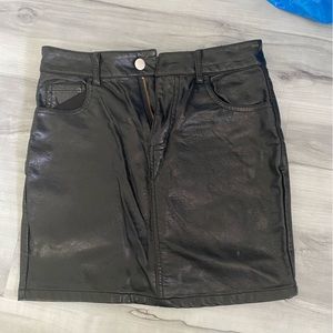 Faux leather mini skirt